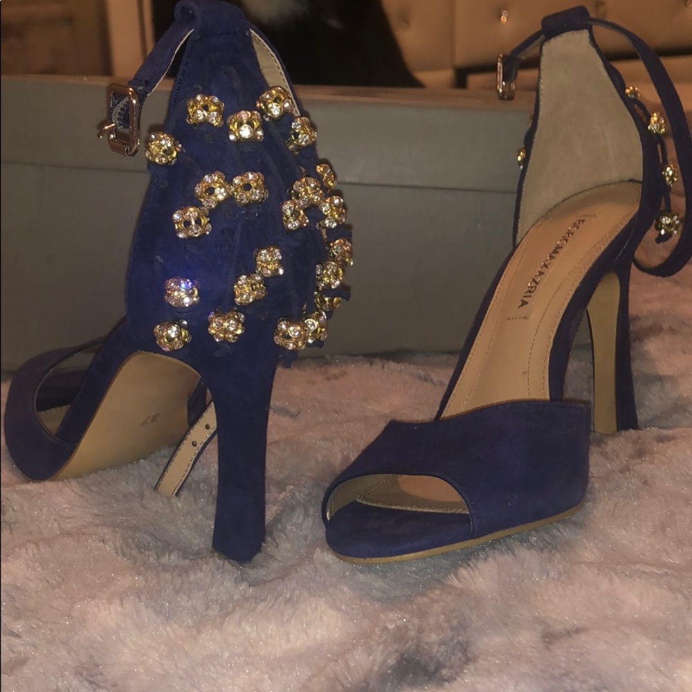 BCBG heels
